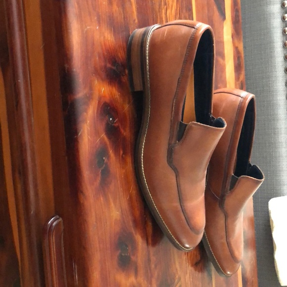 Men’s British tan Venetian style loafers - Picture 2 of 4